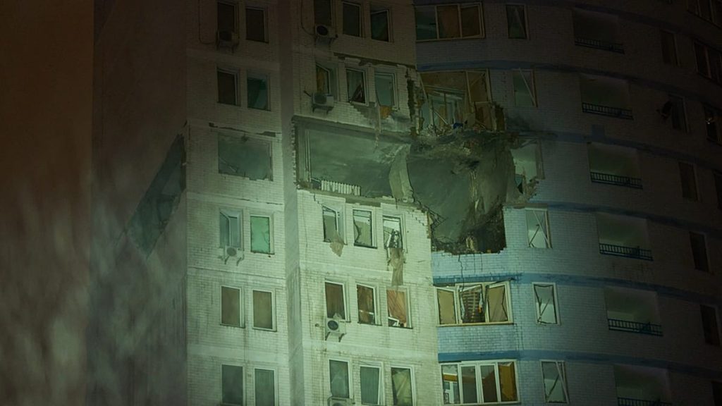 هجوم روسي بالمسيرات فجر الأحد يسفر عن قتلى وجرحى ويخلّف أضرارا في منشآت الطاقة في أوكرانيا