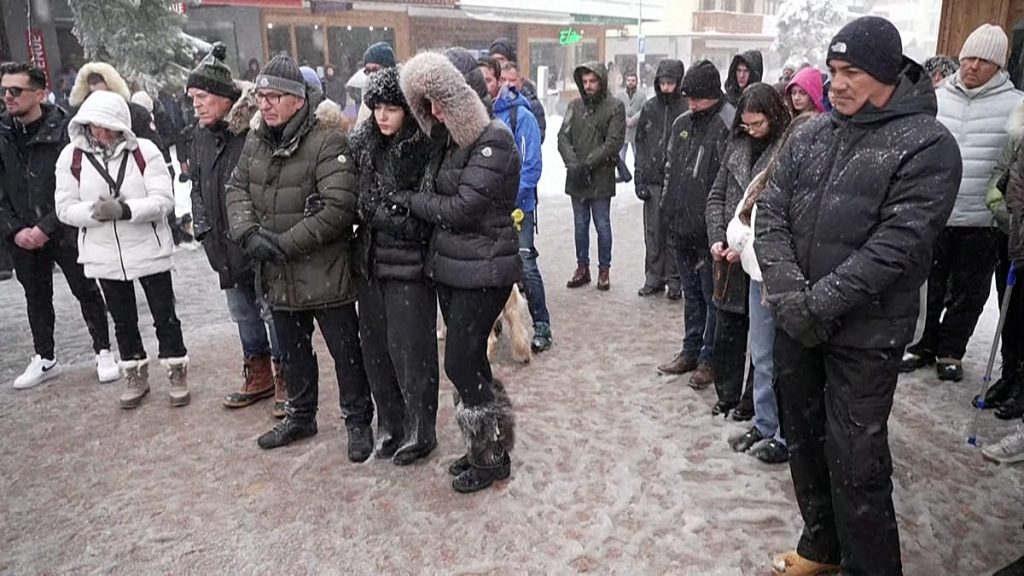 فيديو. دقيقة صمت في سويسرا لضحايا حريق كرانس-مونتانا