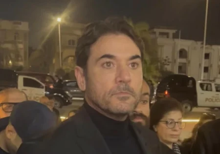 هاني رمزي يتلقى الدعم الفني في وداع والدته بكنيسة أبي سيفين – أخبار السعودية