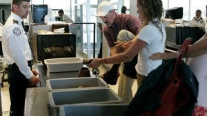 لماذا يختارك الأمن في المطارات للتفتيش؟ – أخبار السعودية