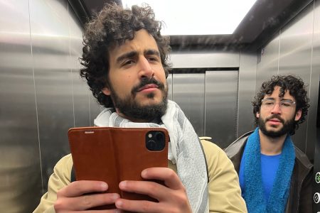 “ثورة” ذكاء اصطناعي عربي صممه شابان سوريان يتمرد على عمالقة وادي السيليكون