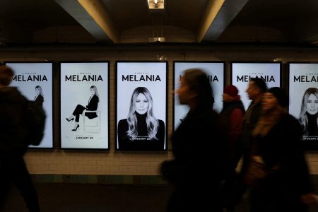ميلانيا ترامب تعرض فيلما عن حياتها قبل التنصيب في البيت الأبيض