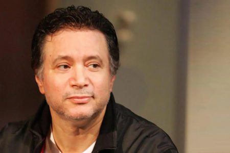 توضيح من ابنة إيمان البحر درويش بشأن حالته الصحية