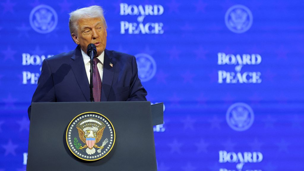 ترمب يعلن تدشين مجلس السلام في غزة