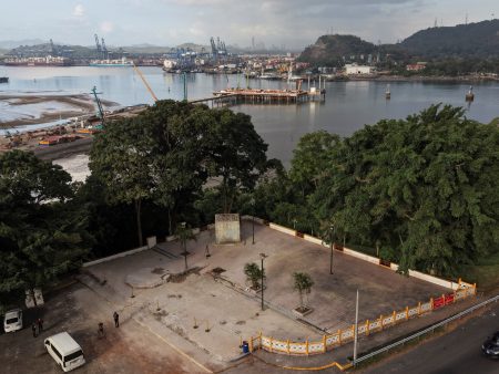 بكين تطالب بتوضيحات لهدم نصب تذكاري صيني في بنما