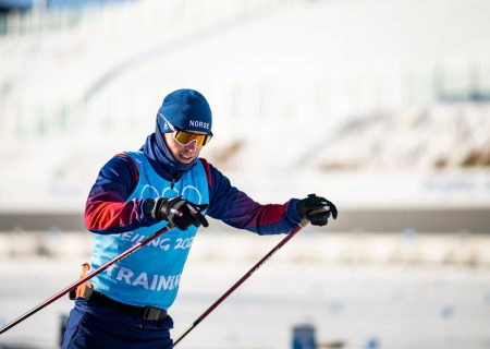 “أقنعة الأكسجين” تتحول لقاتل صامت في معسكر النرويج