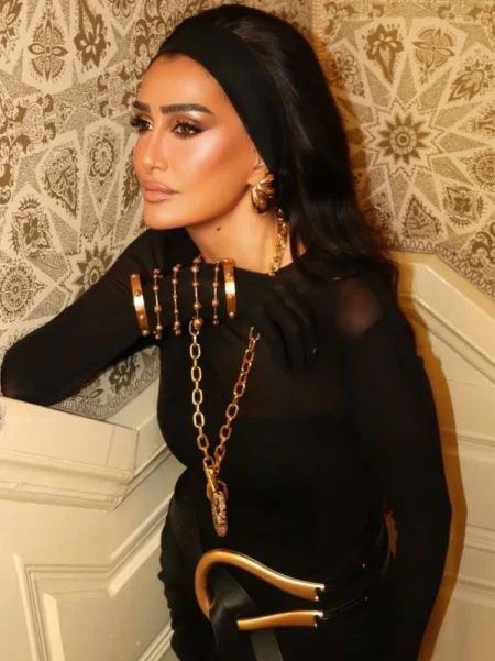 بالأسود.. غادة عبدالرازق تعيد تعريف الأناقة الذهبية – أخبار السعودية