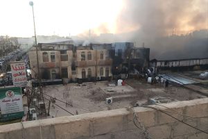 حريق في مركز تجاري بمأرب يخلف قتيلا و13 مصابا