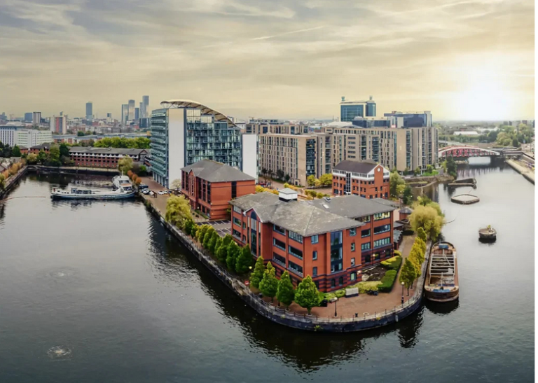 لماذا يُعد الاستثمار العقاري في المملكة المتحدة خيارًا ذكيًا للمستثمرين السعوديين في 2026؟