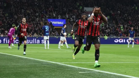 ميلان يتقدم على إنتر ويقلص الفارق ليشعل صراع صدارة الدوري الإيطالي