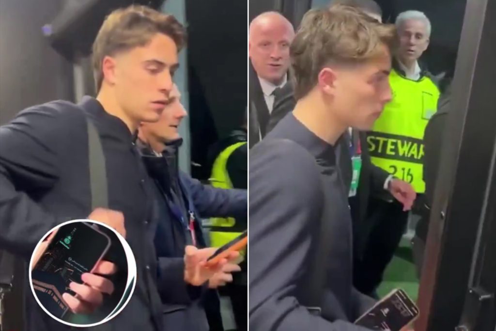 خلفية الكعبة المشرفة وآية كريمة على هاتف اللاعب التركي يلدز تخطف الأضواء