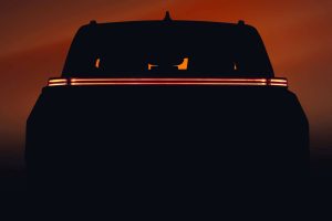 تويوتا تلمح لسيارتها الجديدة.. دفع رباعي بمواصفات فاخرة