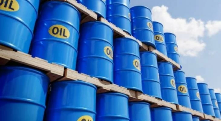 عقود النفط تحوم حول 100 دولار – أخبار السعودية