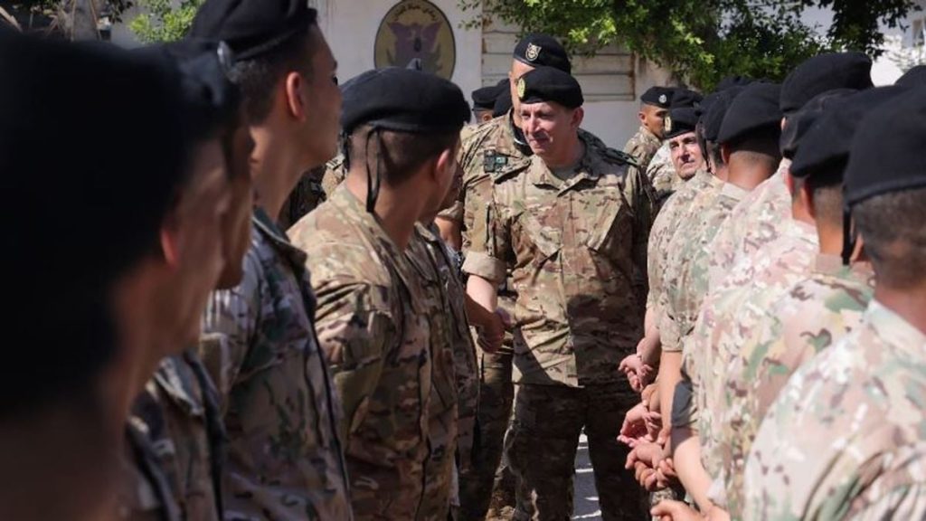 قائد الجيش اللبناني يرفض بقاء الاحتلال على أي شبر من أرضنا