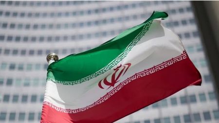 تغيير الإدارات في طهران لن يغير الموقف النووي الإيراني