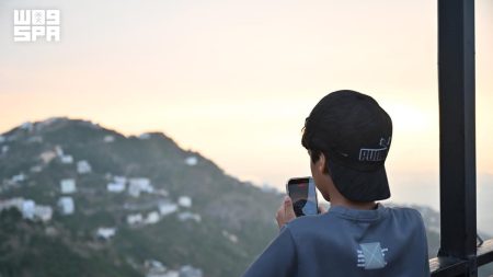 جمال جبال فيفاء يعزز جذب السياحة في جازان